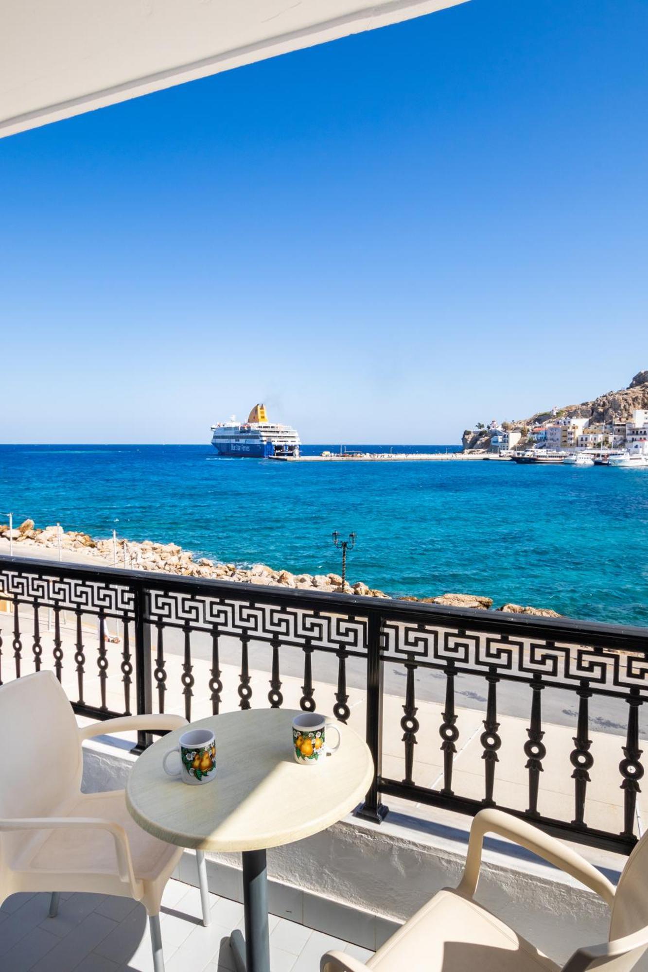 Aparthotel P I G A D I A B A Y Karpathos Esterno foto