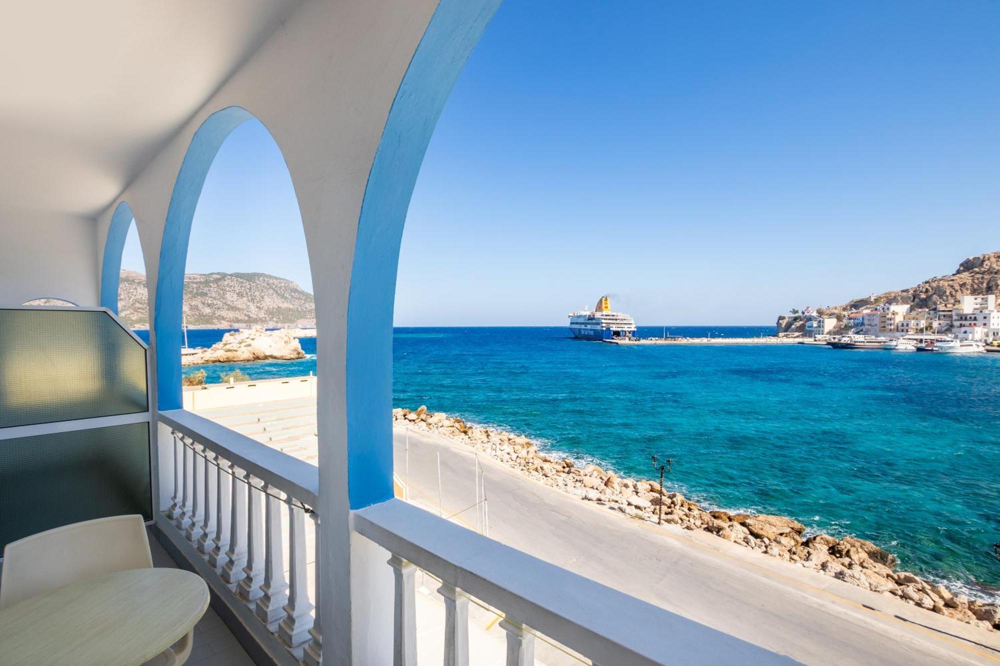 Aparthotel P I G A D I A B A Y Karpathos Esterno foto