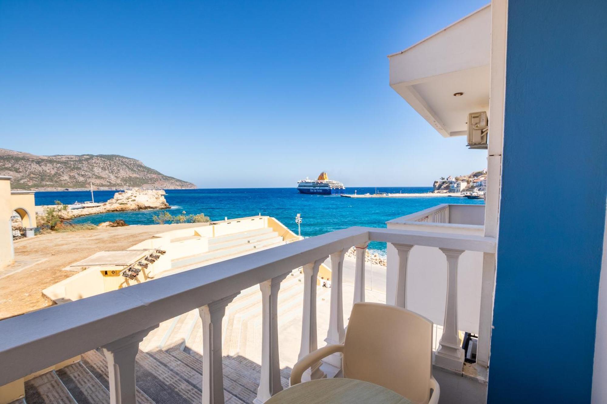 Aparthotel P I G A D I A B A Y Karpathos Esterno foto