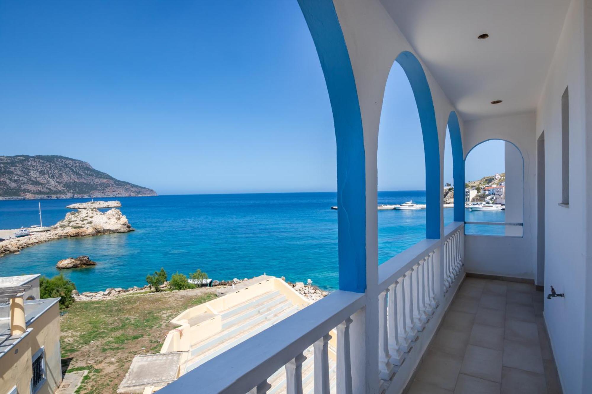 Aparthotel P I G A D I A B A Y Karpathos Esterno foto