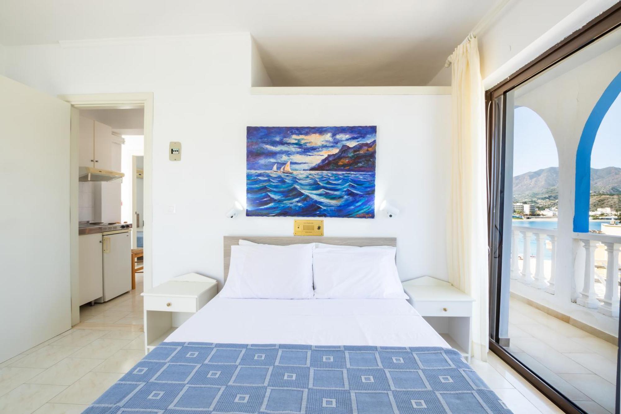 Aparthotel P I G A D I A B A Y Karpathos Esterno foto