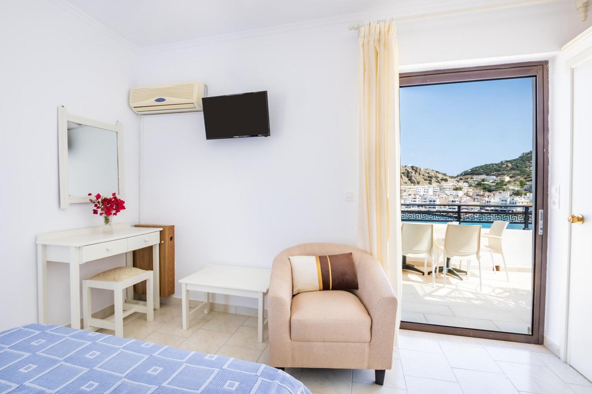 Aparthotel P I G A D I A B A Y Karpathos Esterno foto