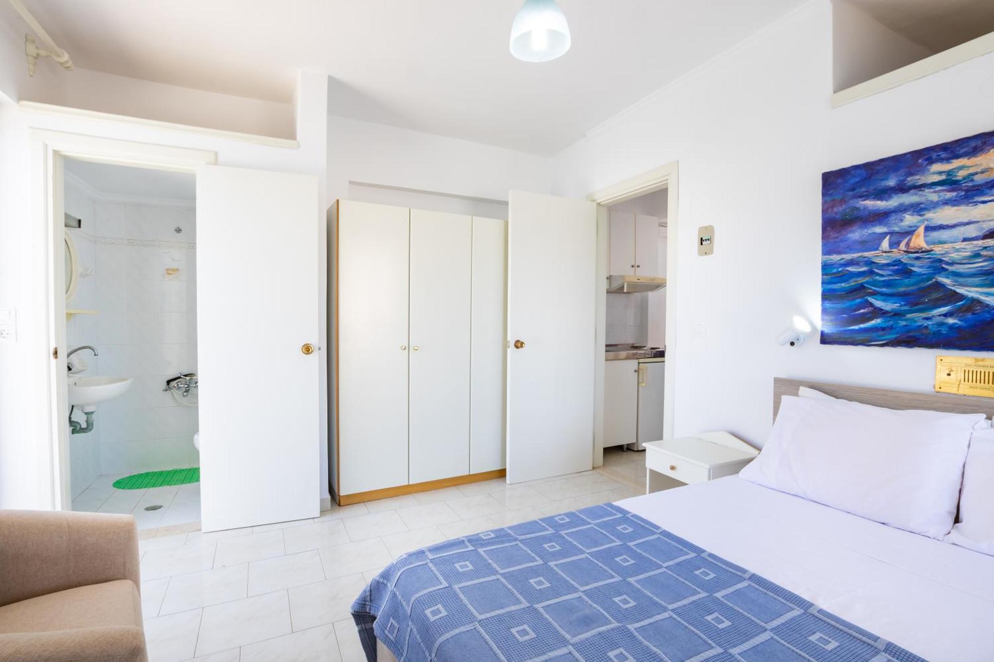 Aparthotel P I G A D I A B A Y Karpathos Esterno foto